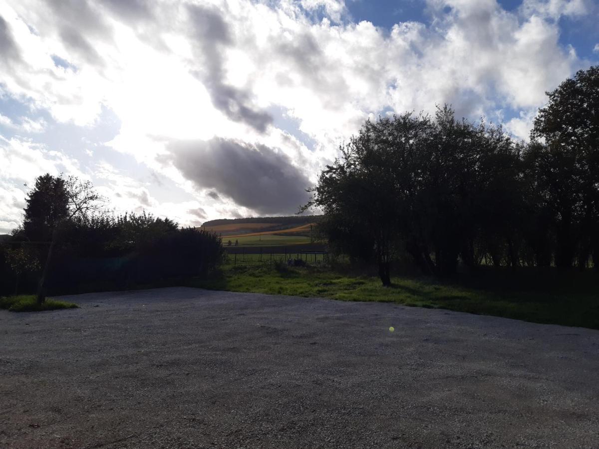 Au Vieux Puit Villa Polisy Luaran gambar